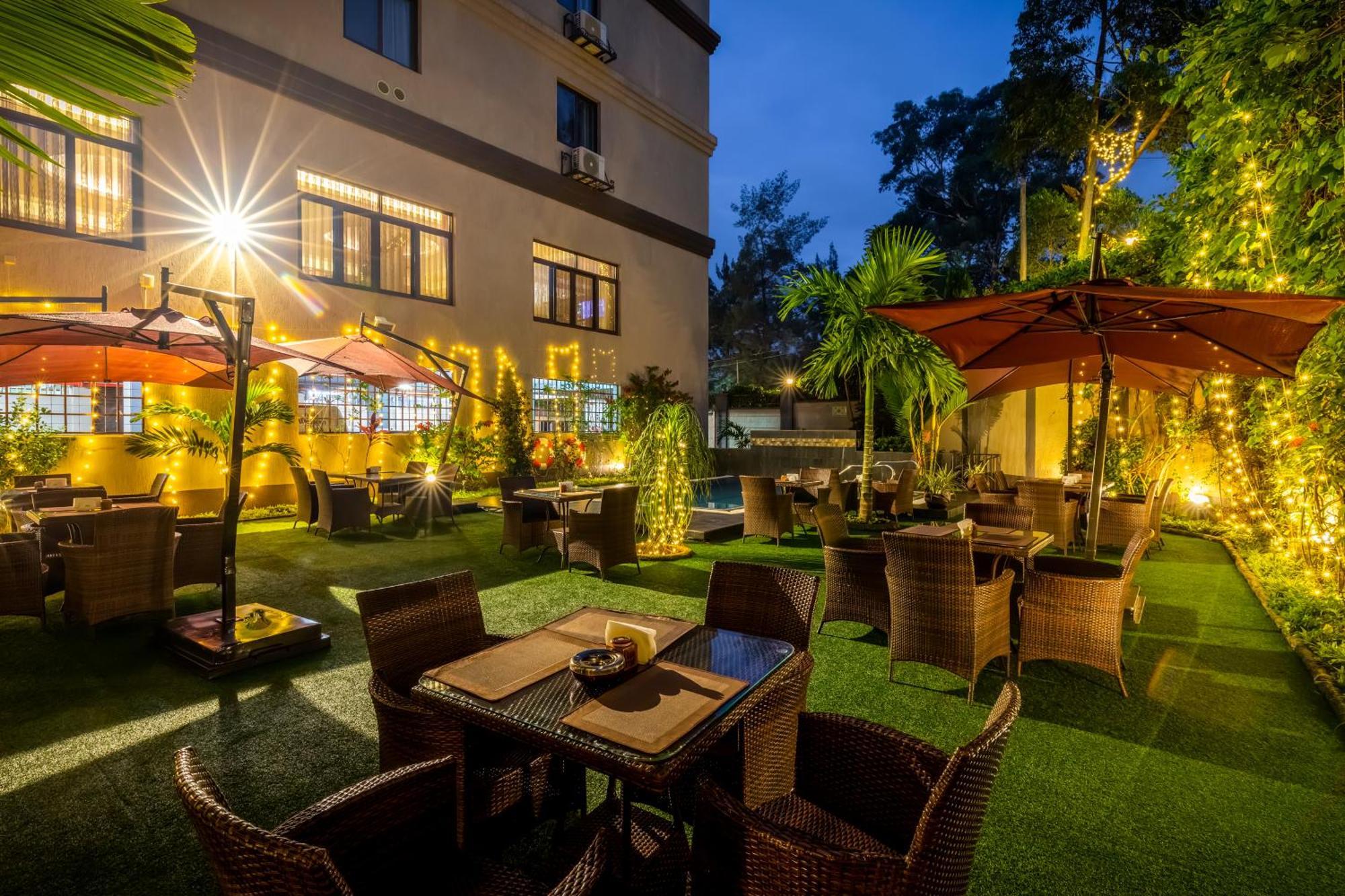 The Athena Hotel Kampala Exteriér fotografie